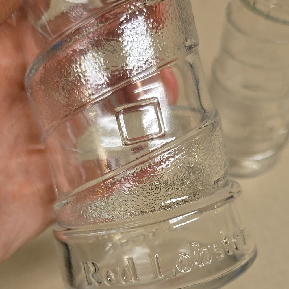 Vintage Red Lobster lighthouse glasses set of 2 - Picture 3 of 8